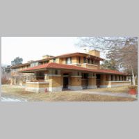 Allen-Lambe House (1917), 255 North Roosevelt Street in Wichita, Kansas, photo Jeffrey Beall, Wikipedia.JPG